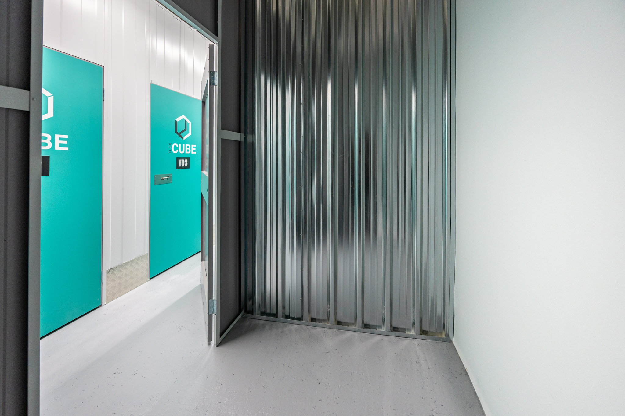 Puerta Flex Cube abierta